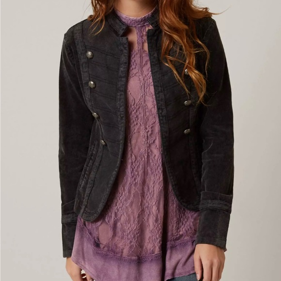 gimmicks by BKE Jackets & Blazers - NWT Gimmicks by BKE Corduroy Jacket Size M